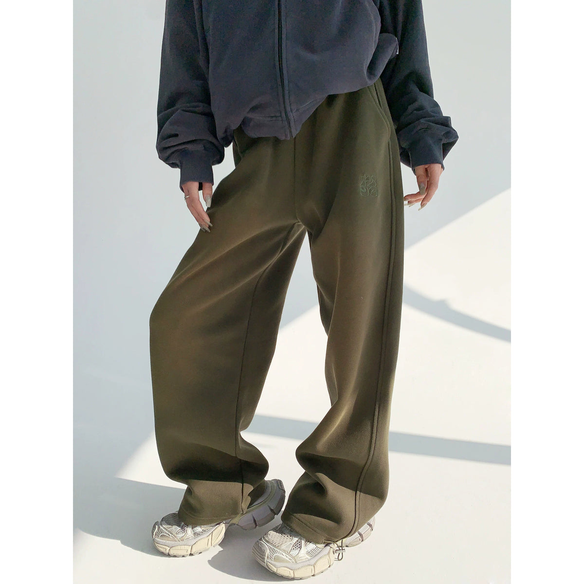 Washed Wide-Leg Straight Sweatpants
