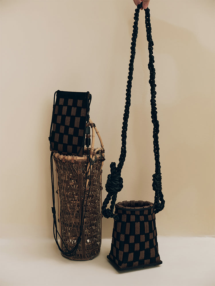 Paper Rattan Vase-Shaped Shoulder Bag