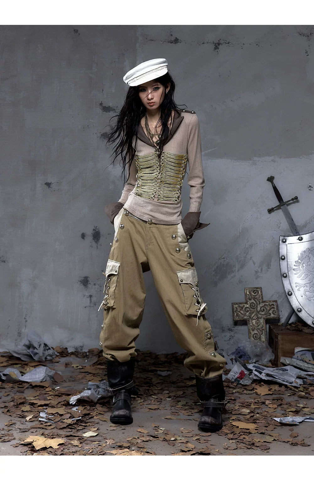 Panel Design Multi-Pocket Tapered Pants