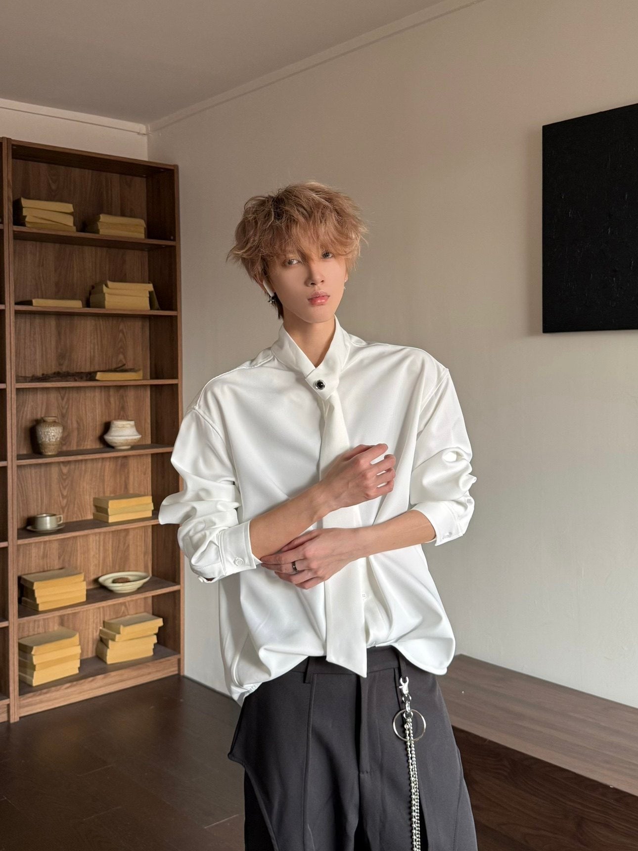 Camicia oversize a maniche lunghe con dettaglio cravatta