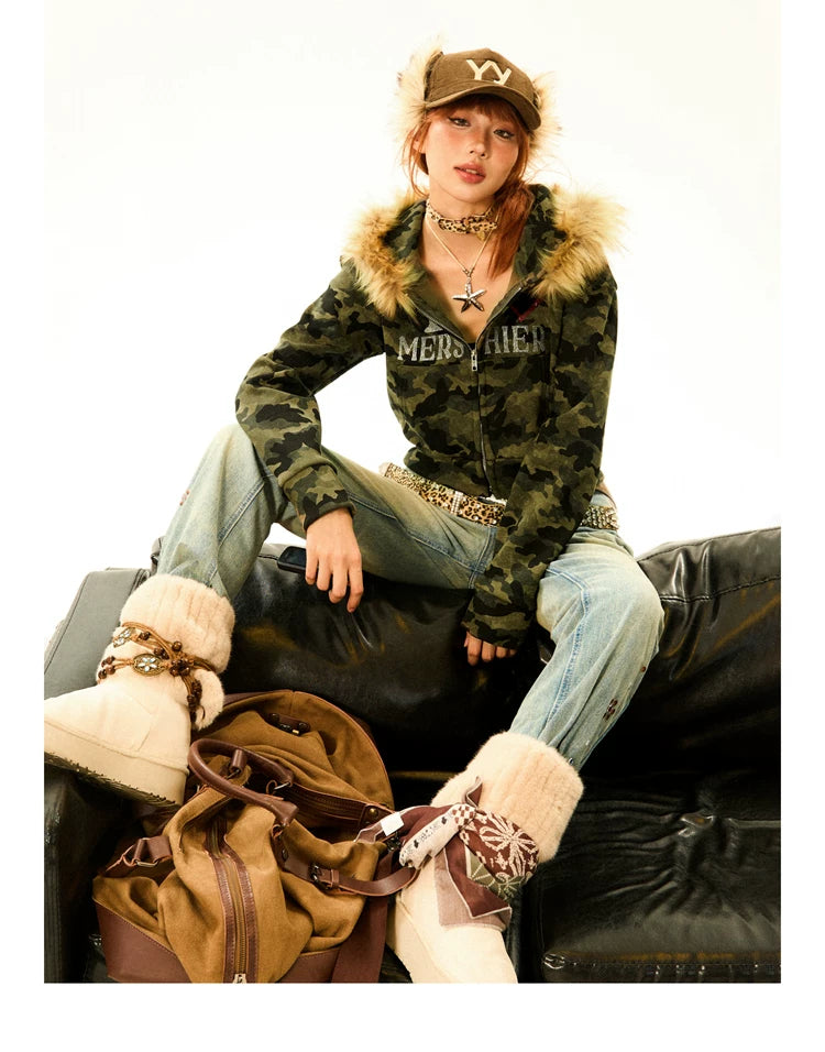 Camouflage Fake Fur Trim Star Patch Zipper Hooded Jacket