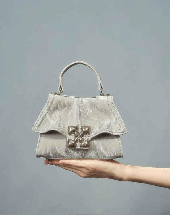 BAG - The Arrow