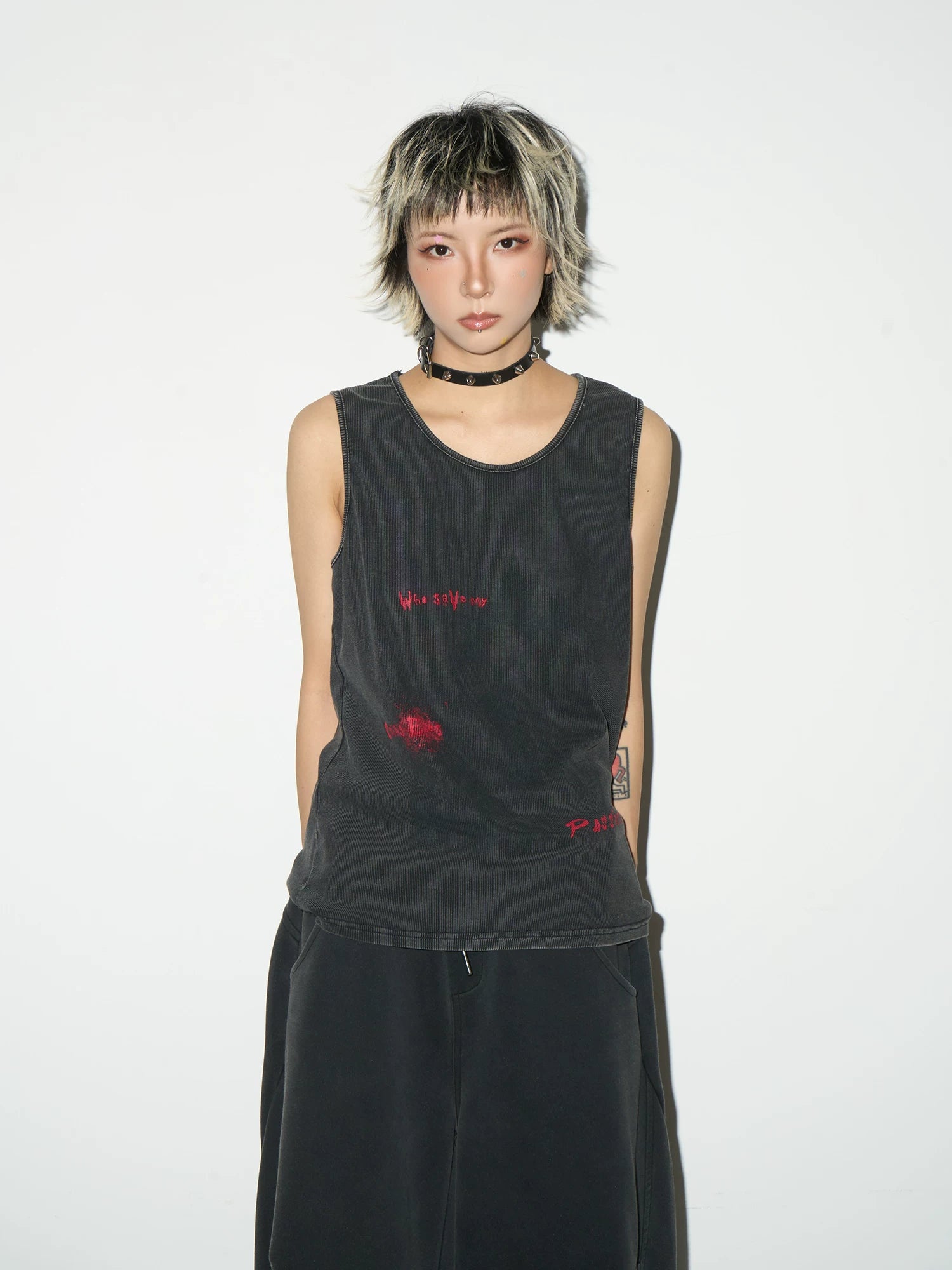 Letter Graffiti Round Neck Sleeveless Tank Top
