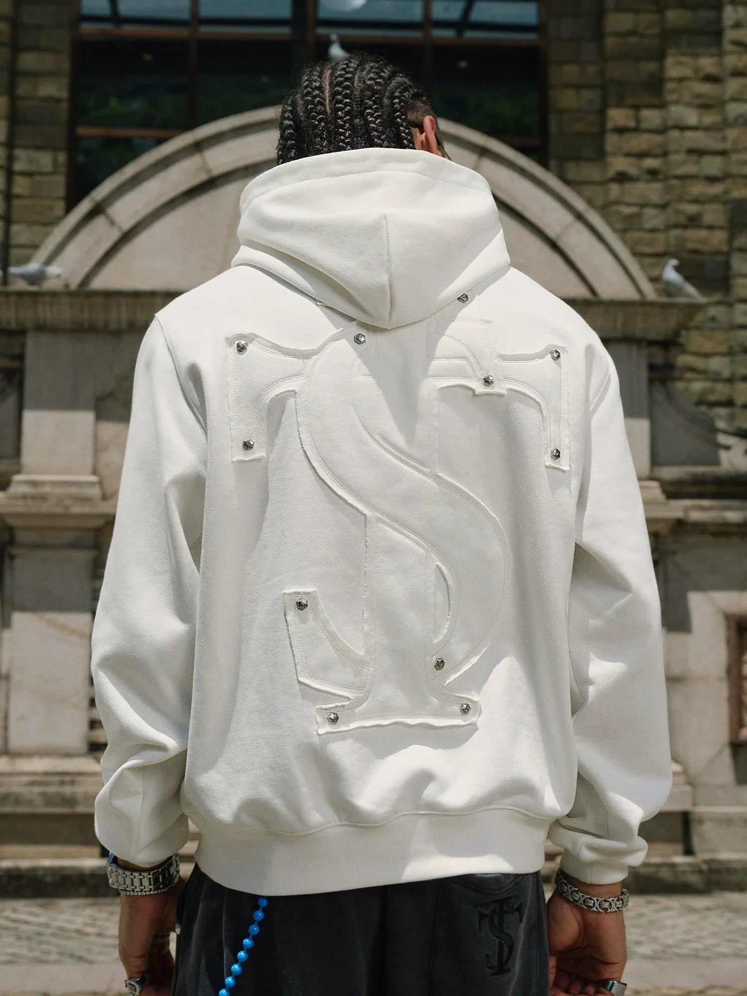 White(presale)