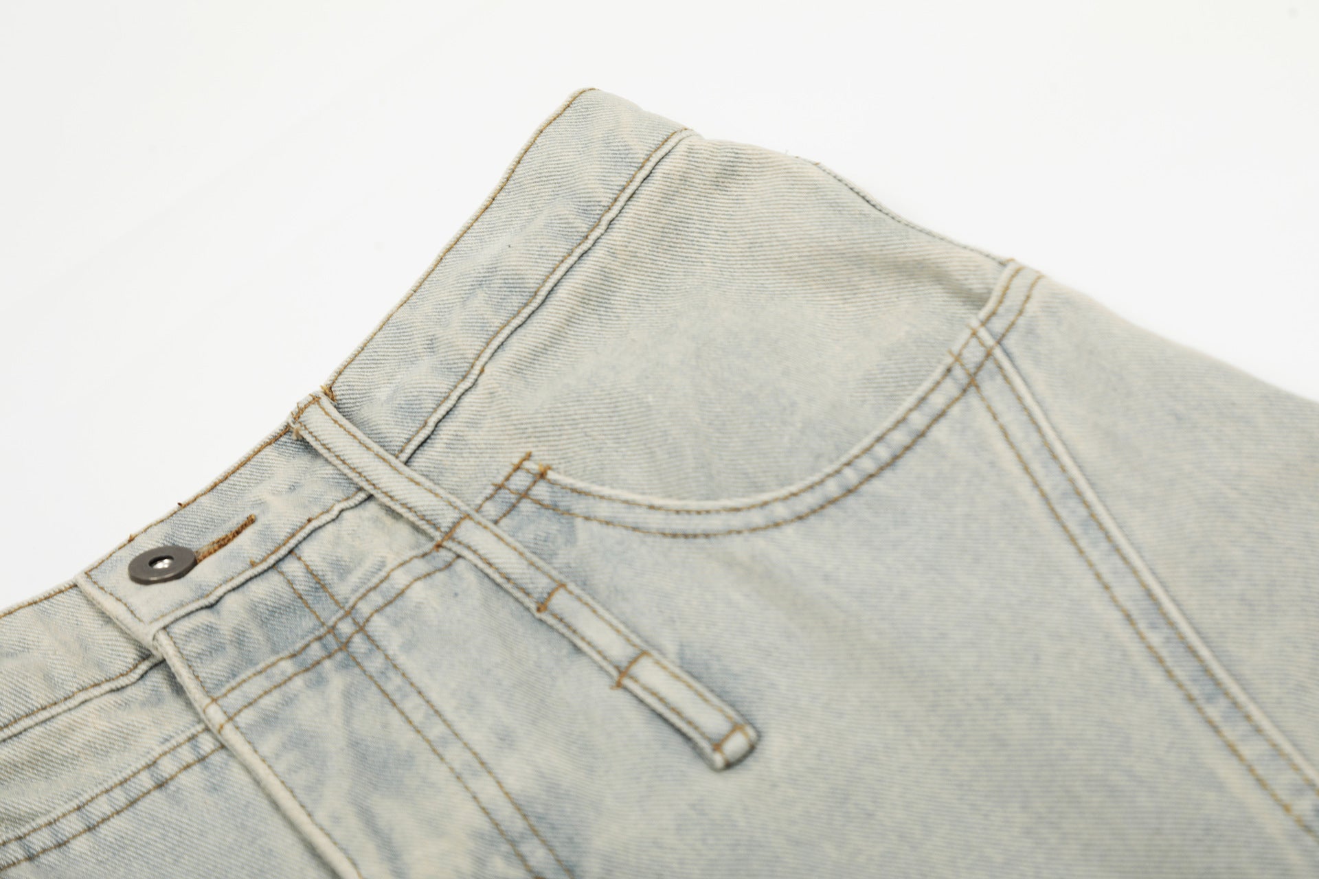 Washed Damage Curved Wide Leg Denim Jeans