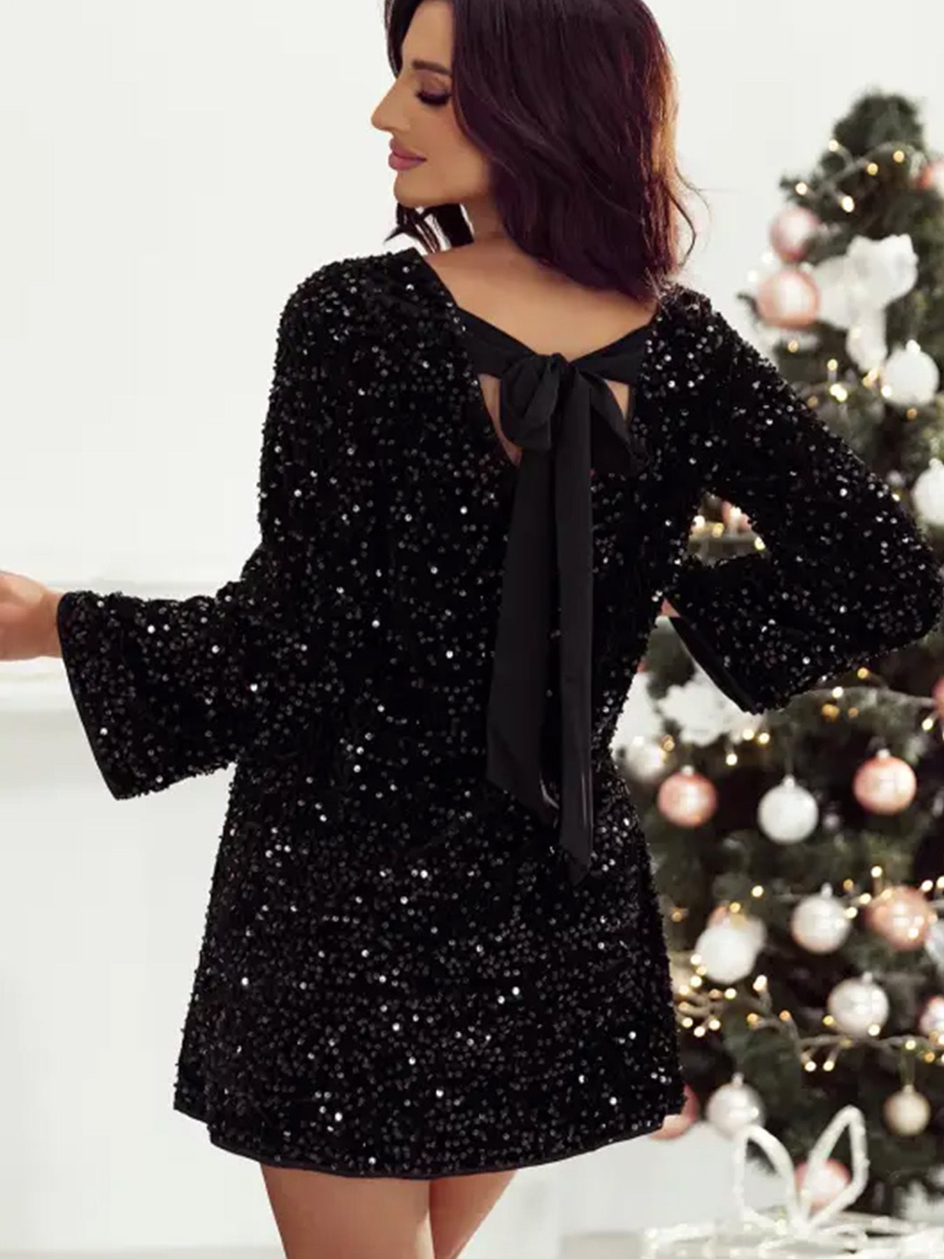 Long-Sleeved Hip Skirt Dress
