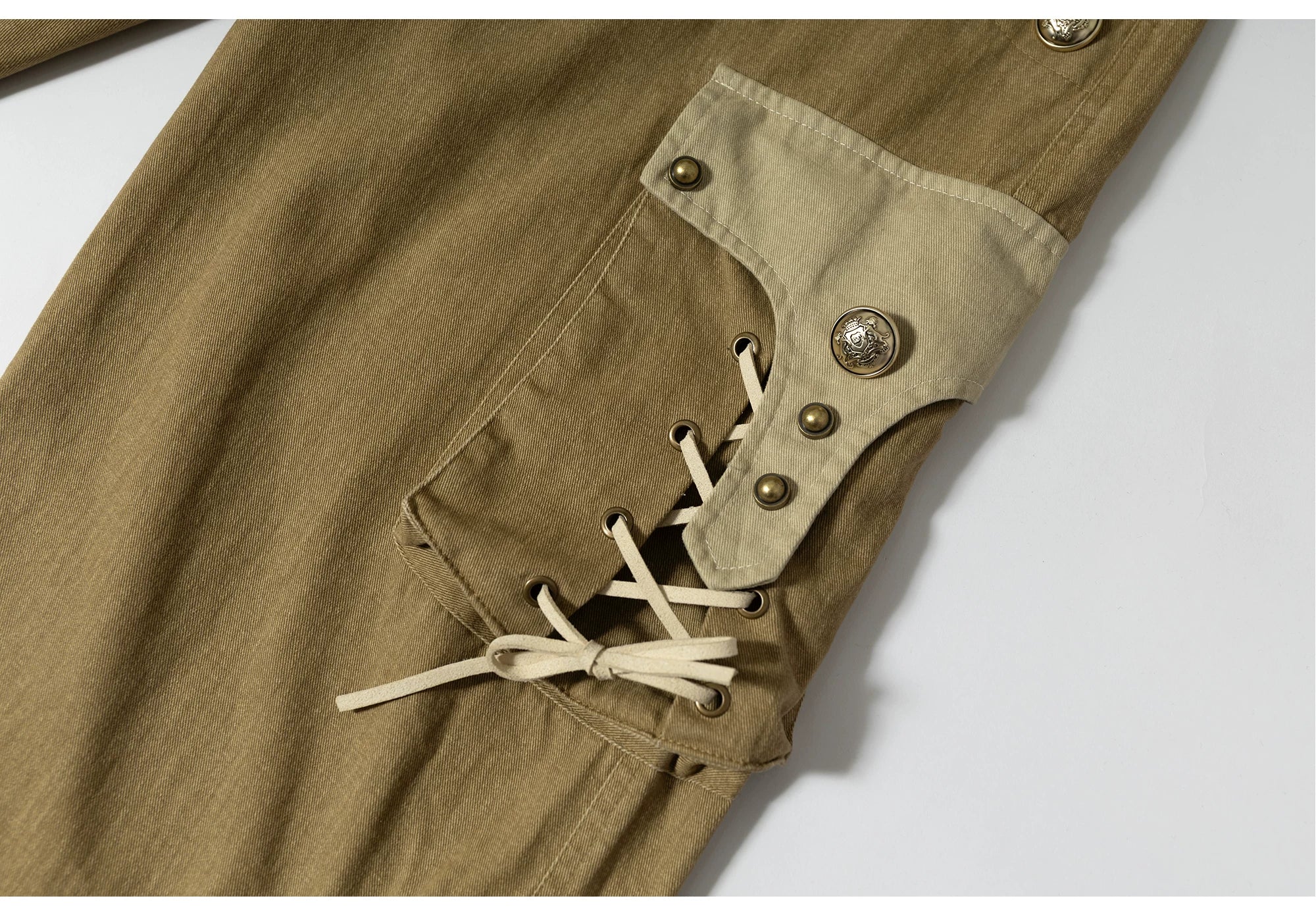 Panel Design Multi-Pocket Tapered Pants