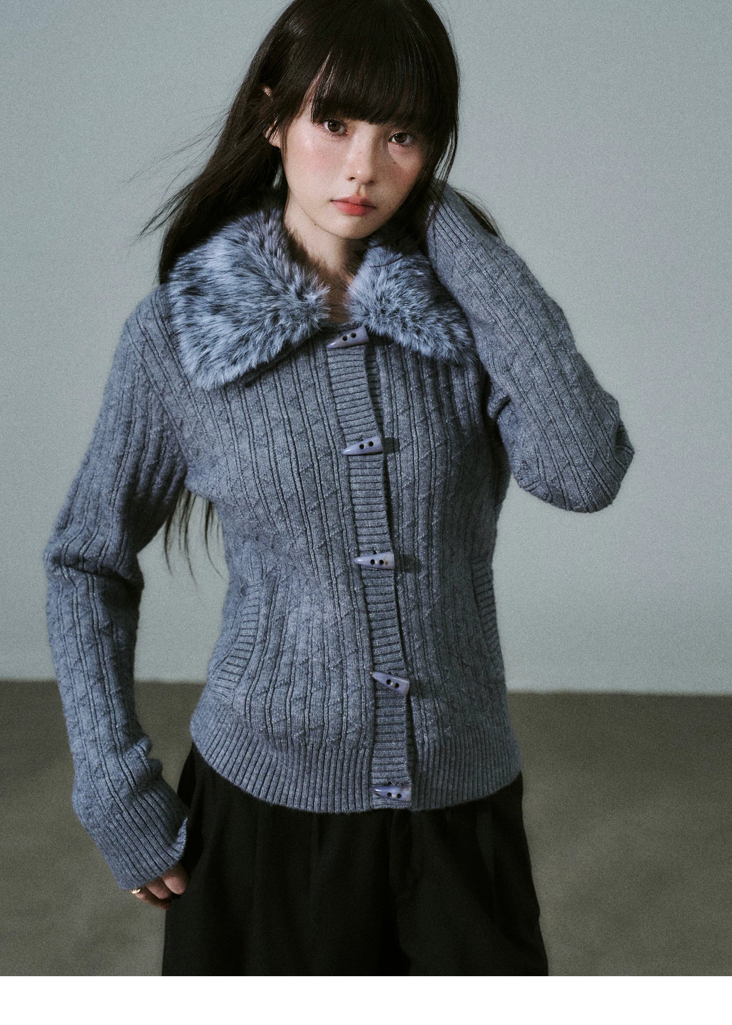 Slim Detachable Fur Collar Horn Button Sweater Jacket