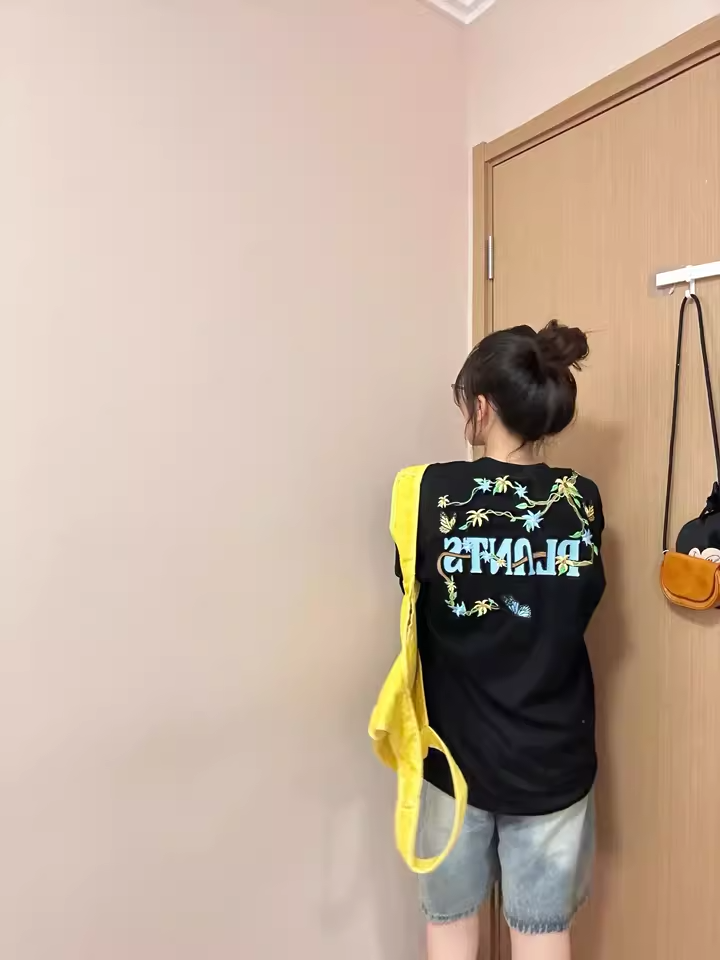 Shorts vaqueros rectos con bordado de comida rápida