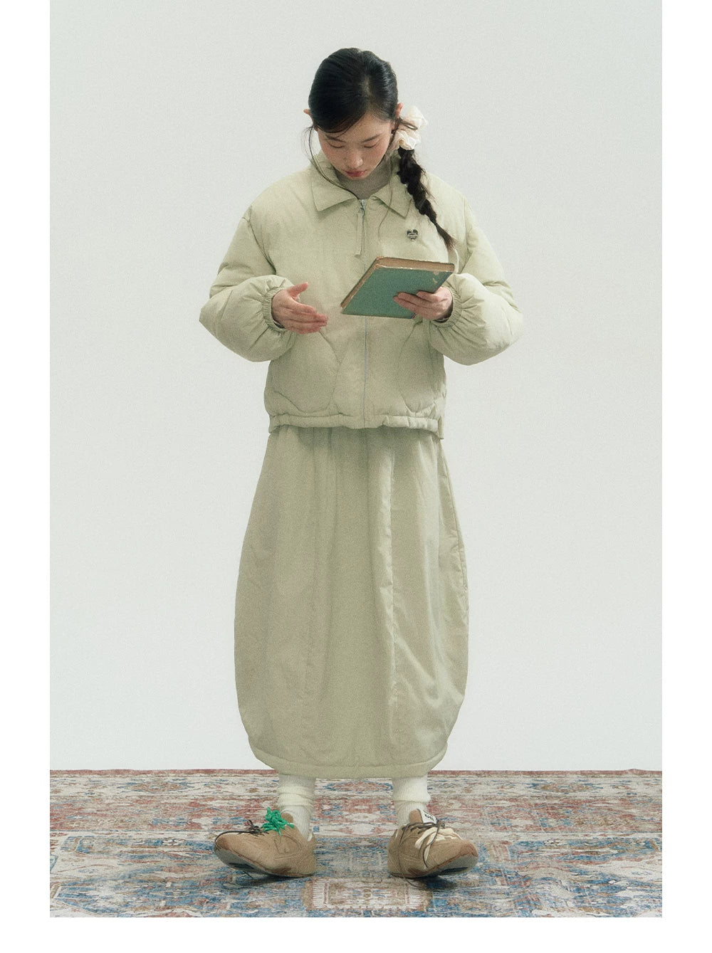 Drawstring Short Puffer Jacket & Pleated Skirt Setup