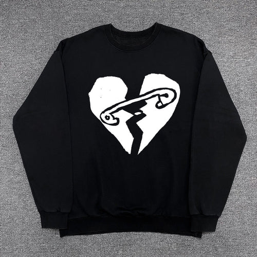 Felpa con cappuccio e spilla a forma di cuore - Black / S / without linning
