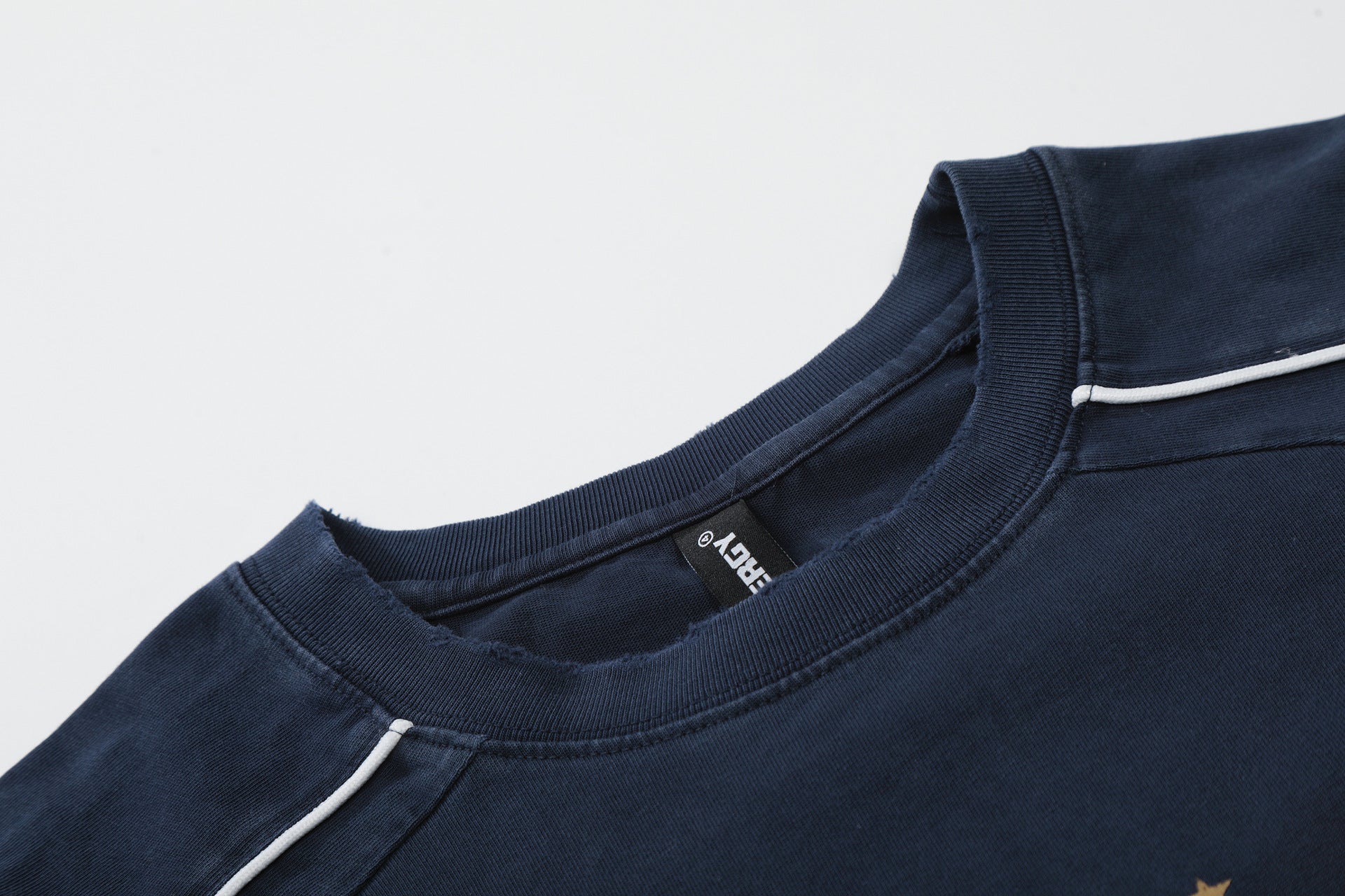 Letter Embroidery Piping Short Sleeve T-Shirt