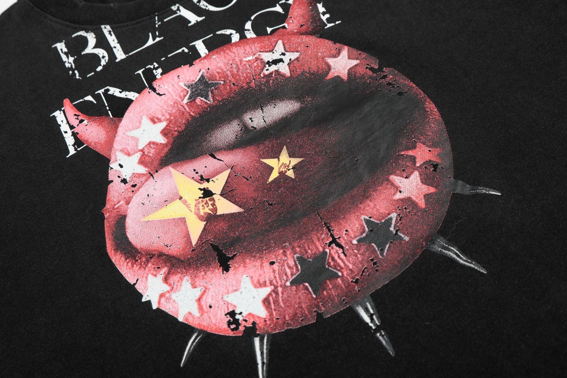 Graphic Print Washed Damage Cotton Short Sleeve T-Shirt