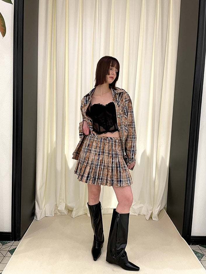 Beige skirt