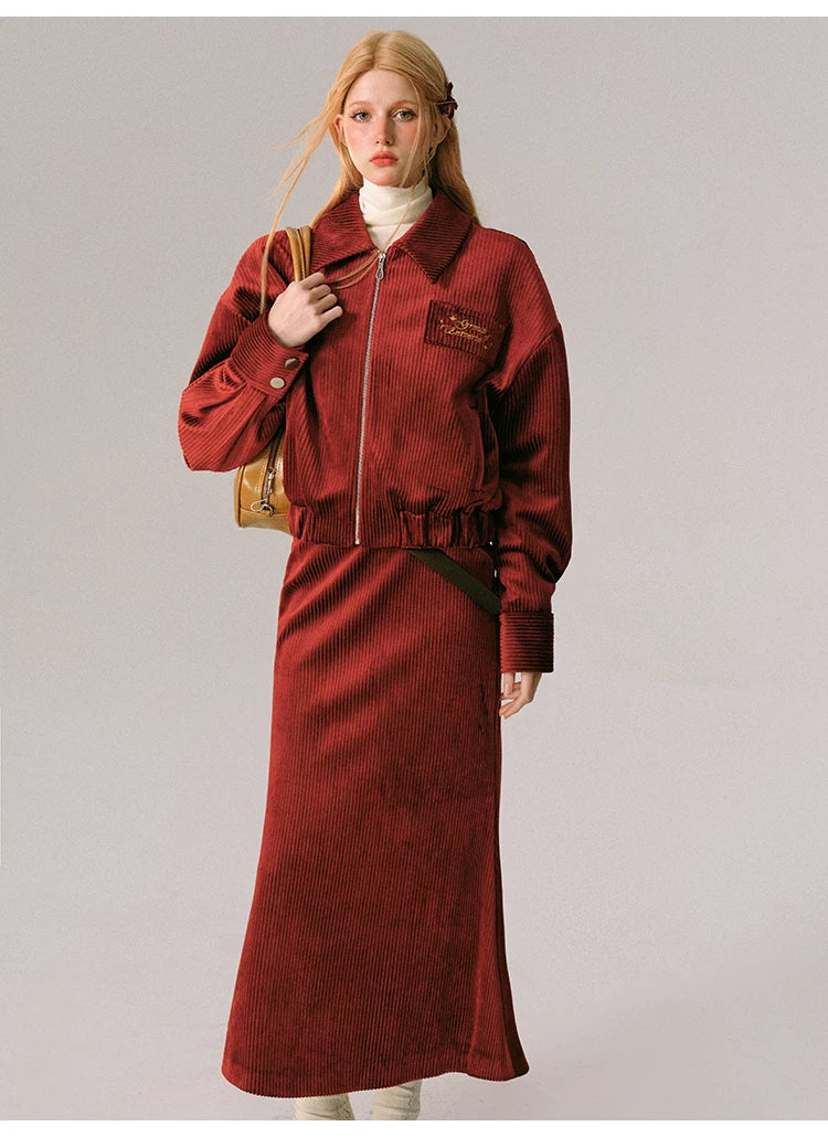 Ensemble veste zippée en velours, jupe courte plissée et jupe sirène