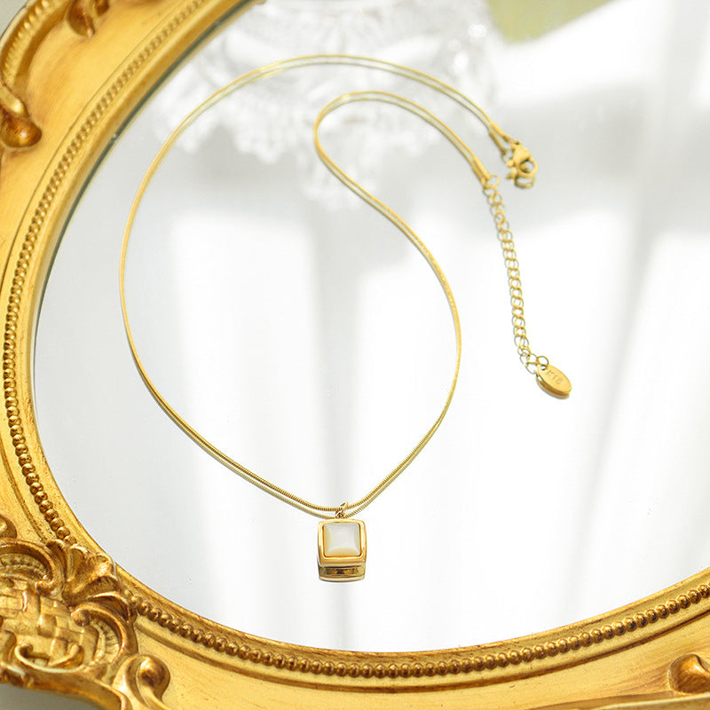 Gold Tone Snake Chain Necklace with Square Opal Stone Pendant, Elegant Women's Jewelry, Trendy Opalescent Gemstone Accessories, High-End Designer Necklace, Popular Gift for Her, Best Seller in Fashion Jewelry