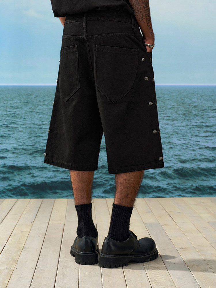 Snap-Button Side-Detail Short