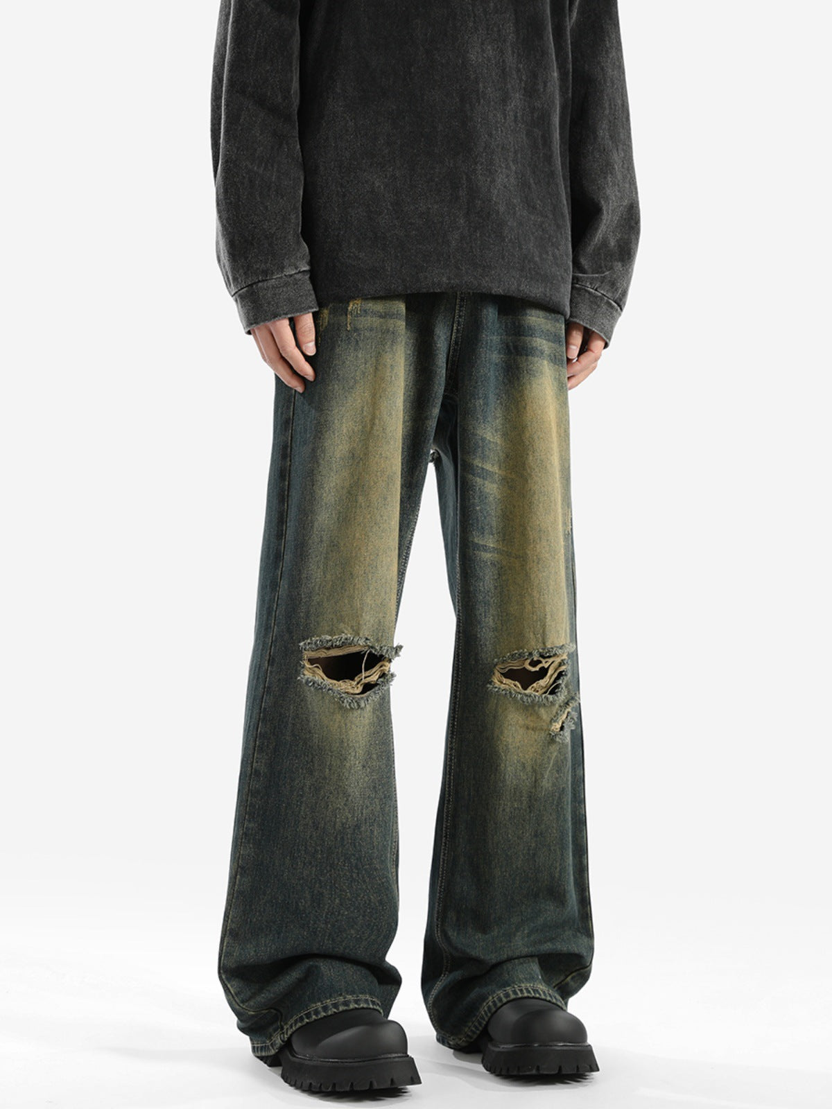 Jean vintage déchiré à jambes larges