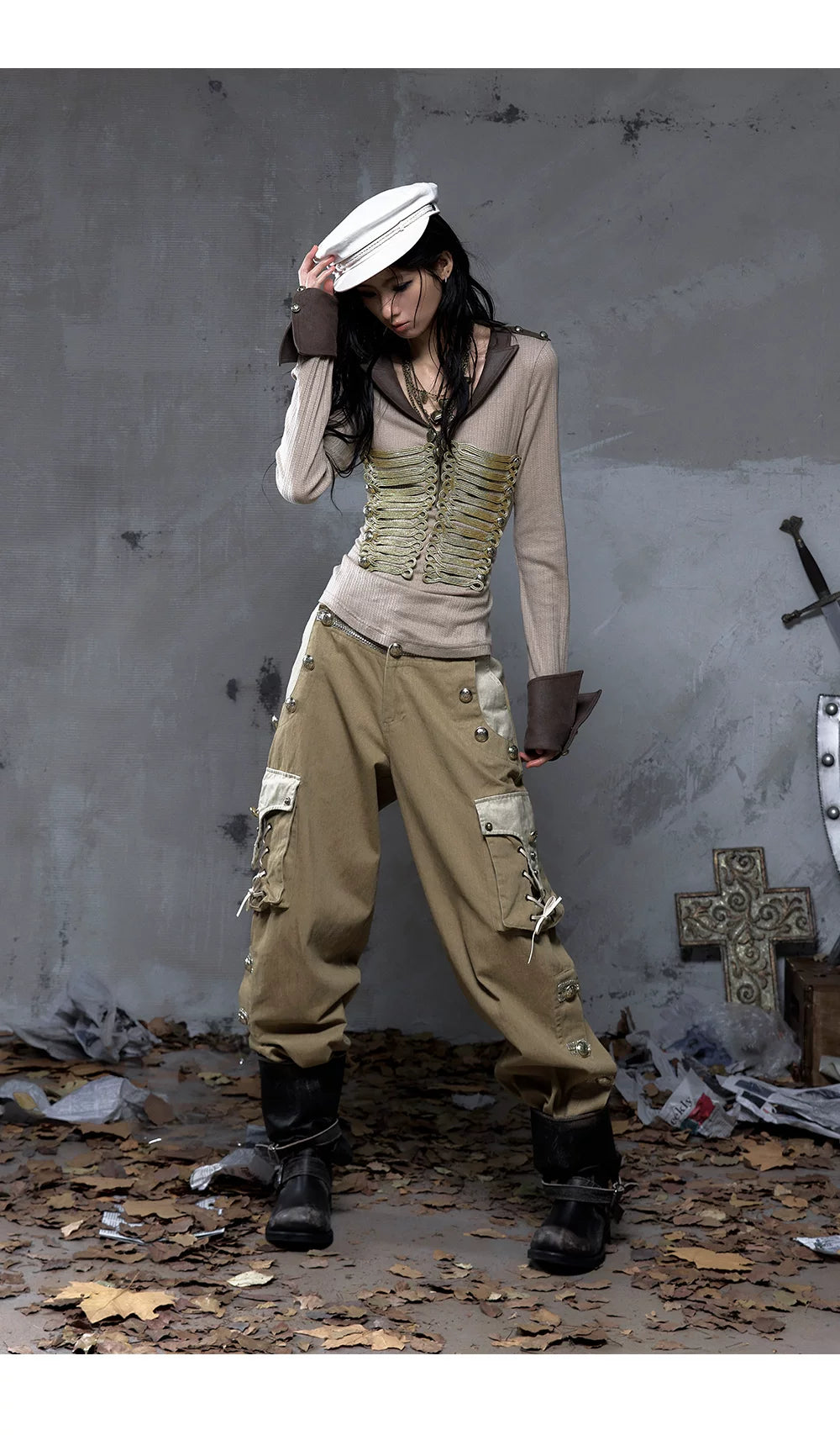 Panel Design Multi-Pocket Tapered Pants