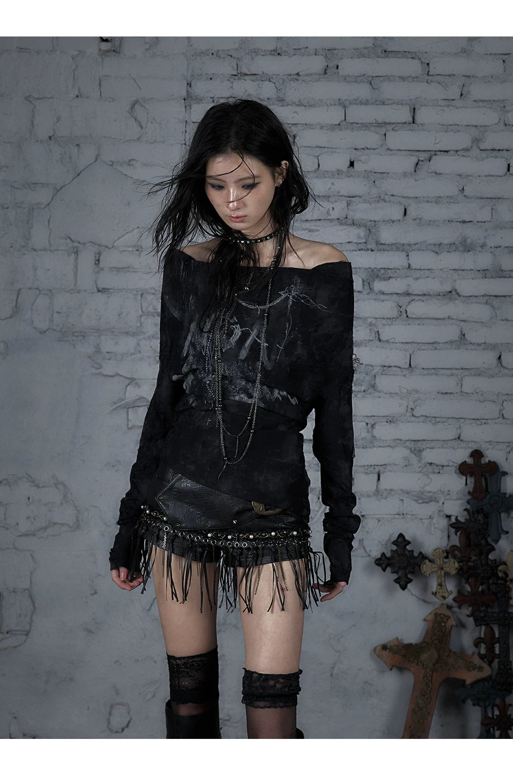 Off-Shoulder Print Slim Fit Long Sleeve T-Shirt