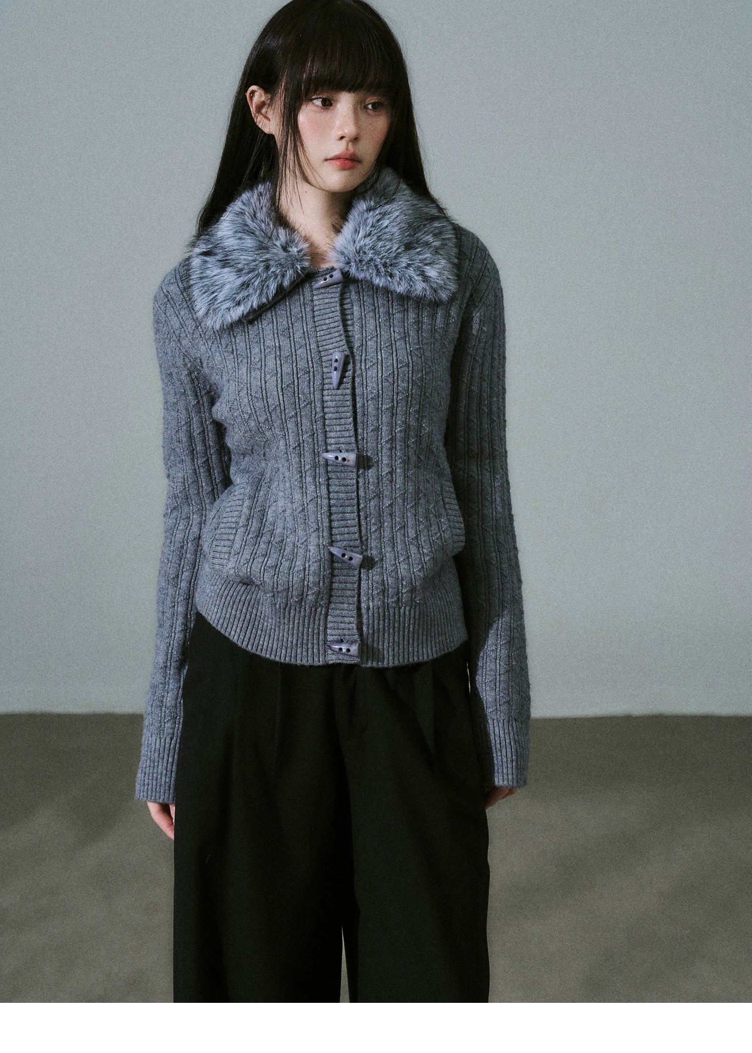 Slim Detachable Fur Collar Horn Button Sweater Jacket