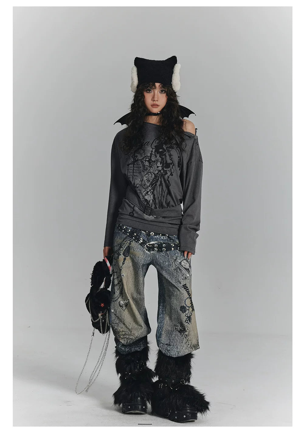 Chain Design Wide Leg Straight Denim Jeans