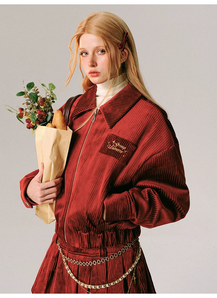 Ensemble veste zippée en velours, jupe courte plissée et jupe sirène