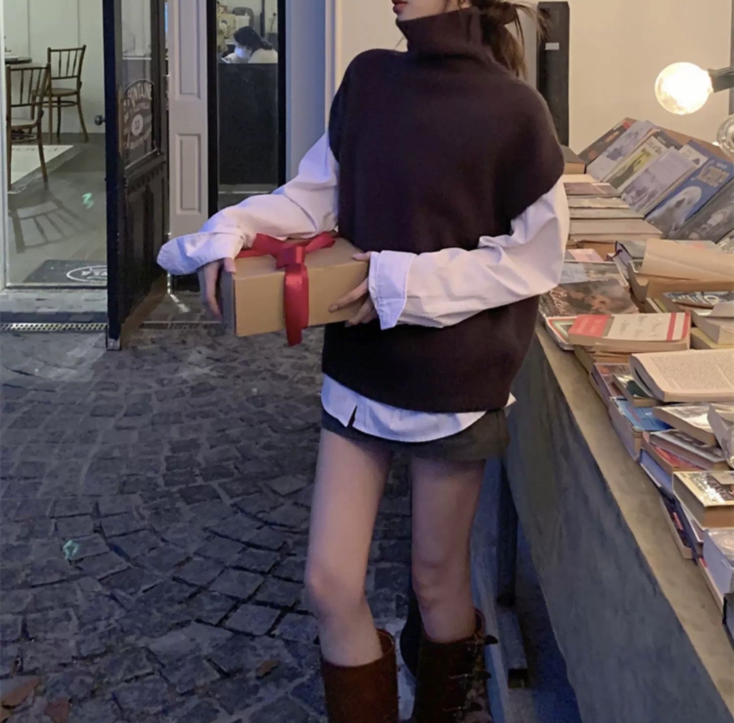 Turtle Neck Sleeveless Vest