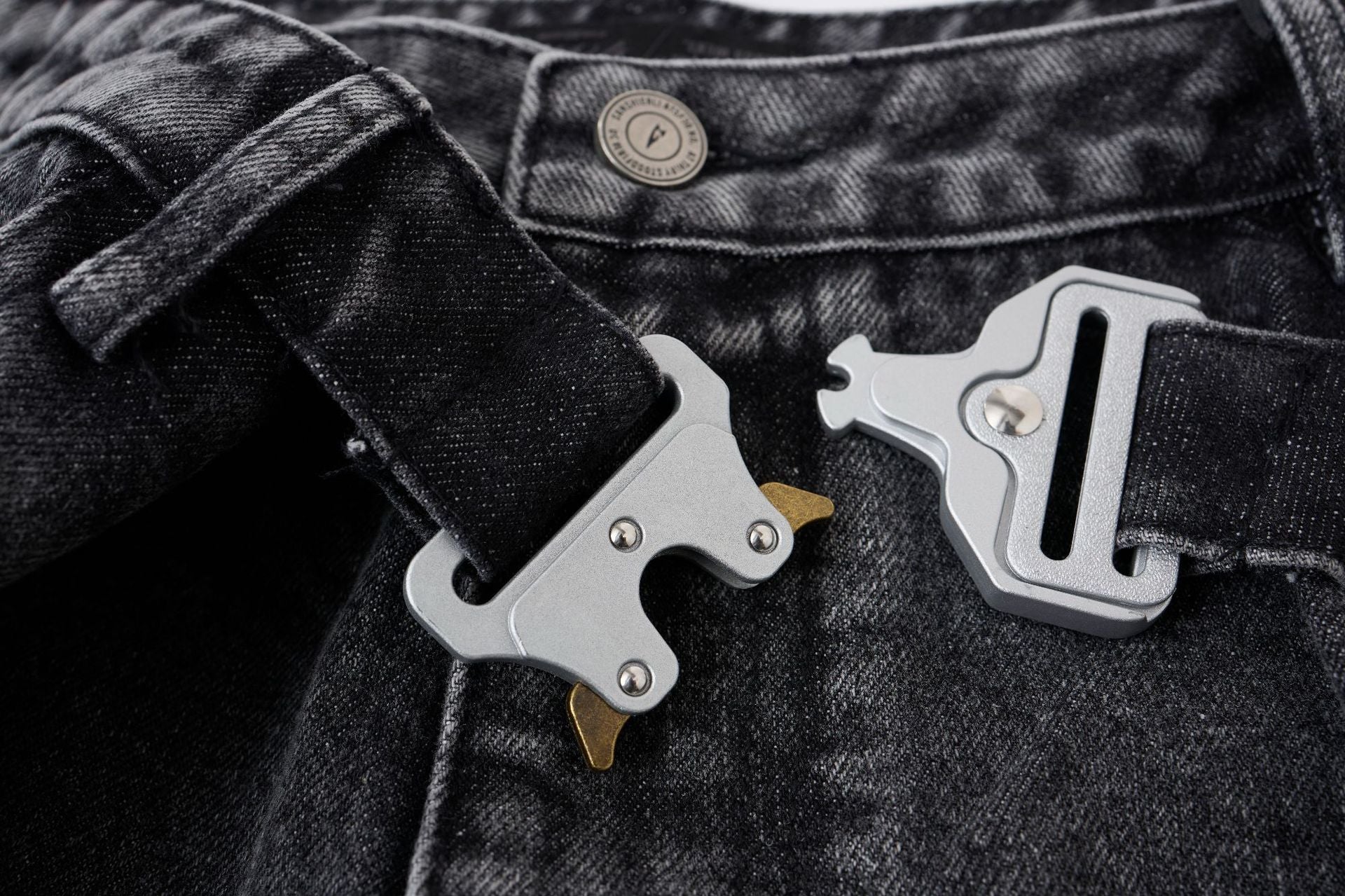 Washed Whisker Metal Buckle Denim Jort