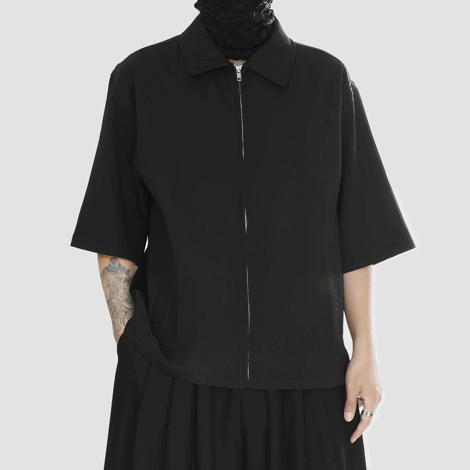 Textured Raised-Collar Short Sleeve Shirt