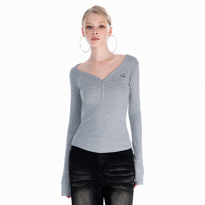 T-shirt à manches longues et col en V Button Babes
