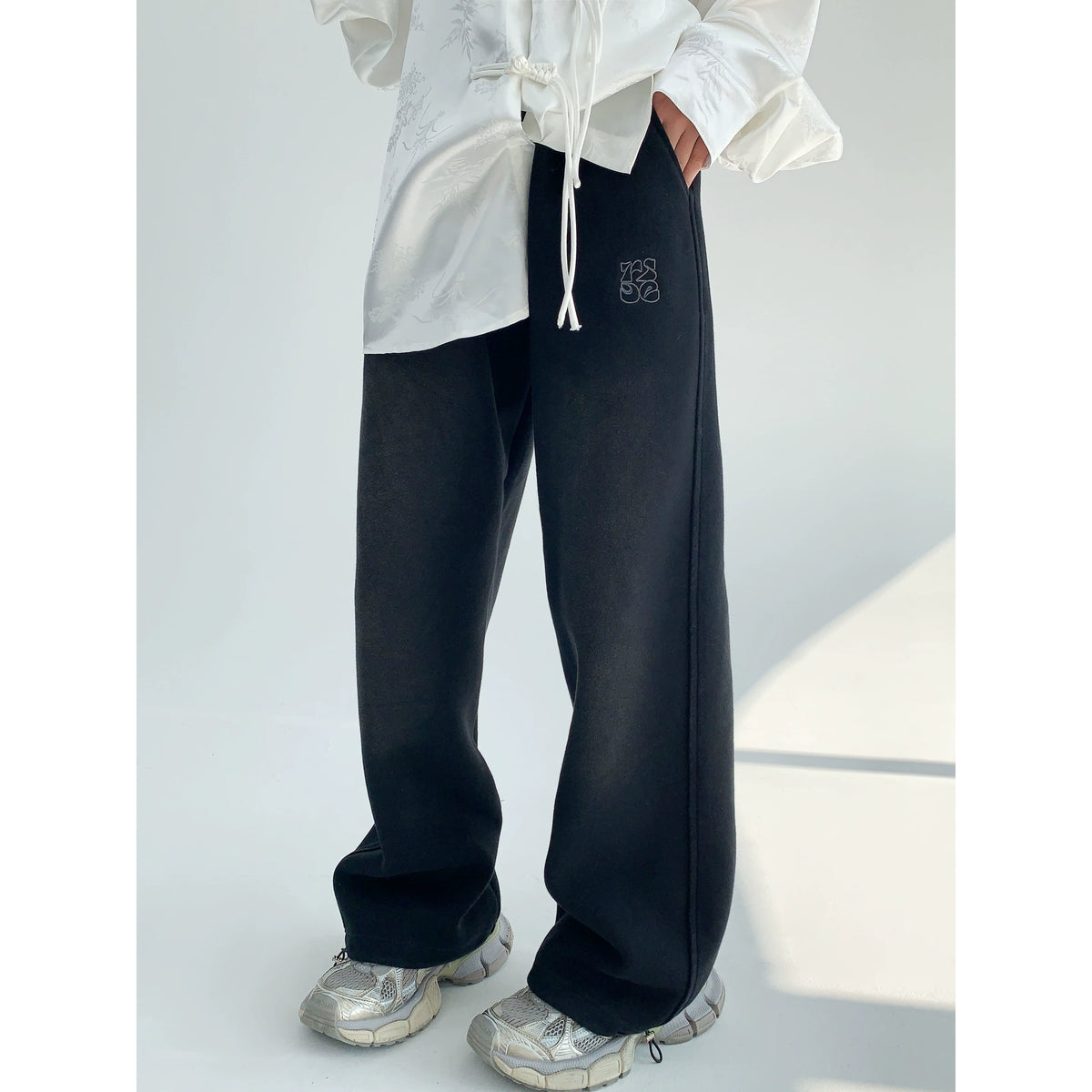 Washed Wide-Leg Straight Sweatpants
