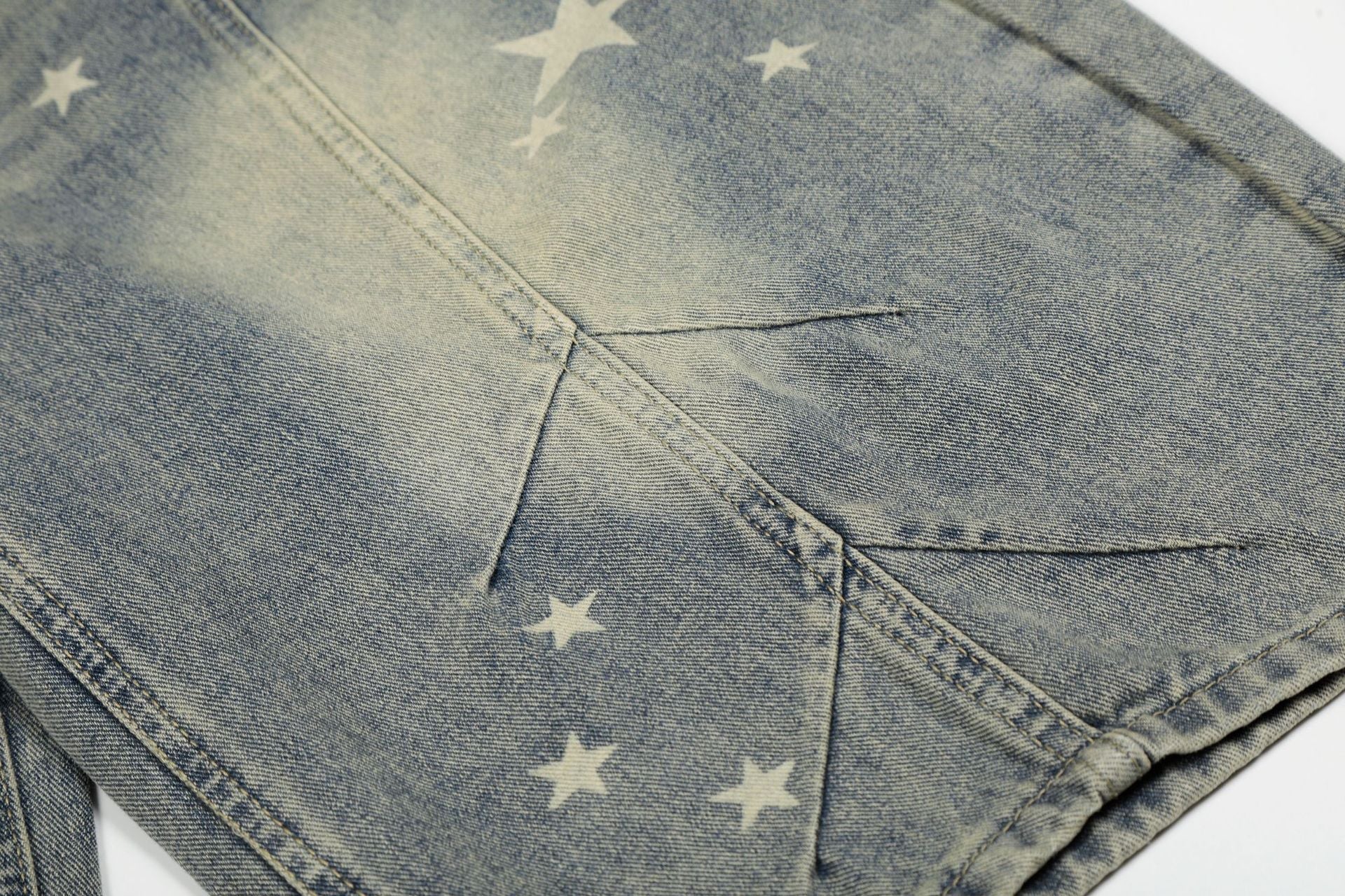 Curved Star Wide Leg Denim Short Pants