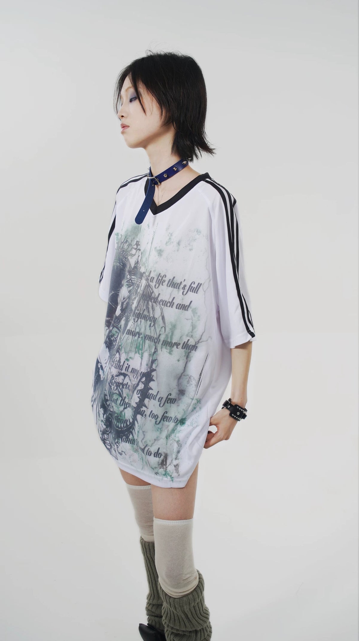 Anime Print Oversize V-Neck Short Sleeve T-Shirt