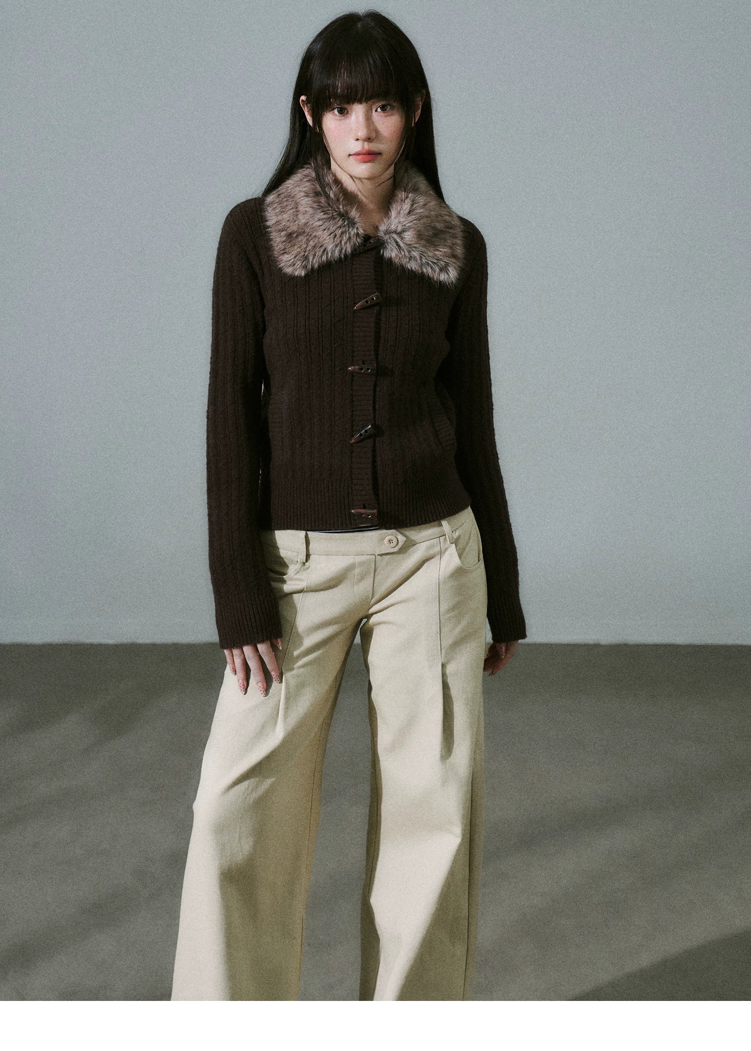 Slim Detachable Fur Collar Horn Button Sweater Jacket