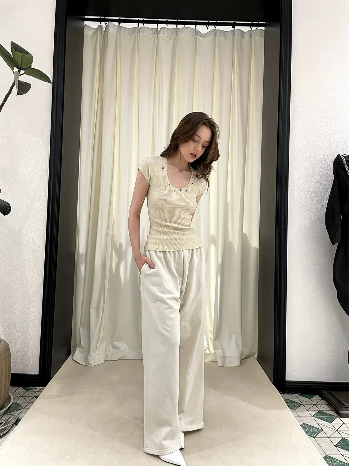 Pantalon droit à jambes larges polyvalent