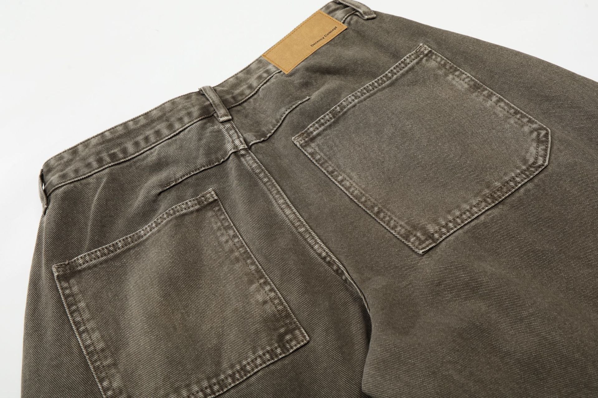 Multi-Button Pleats Wide Leg Barrel Denim Jeans