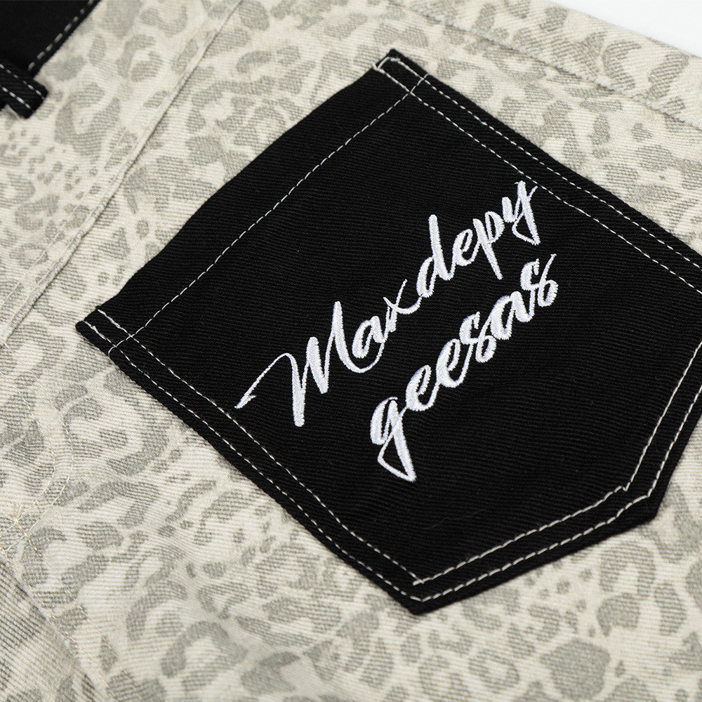 Kurze Hose mit weitem Bein und Leopardenmuster