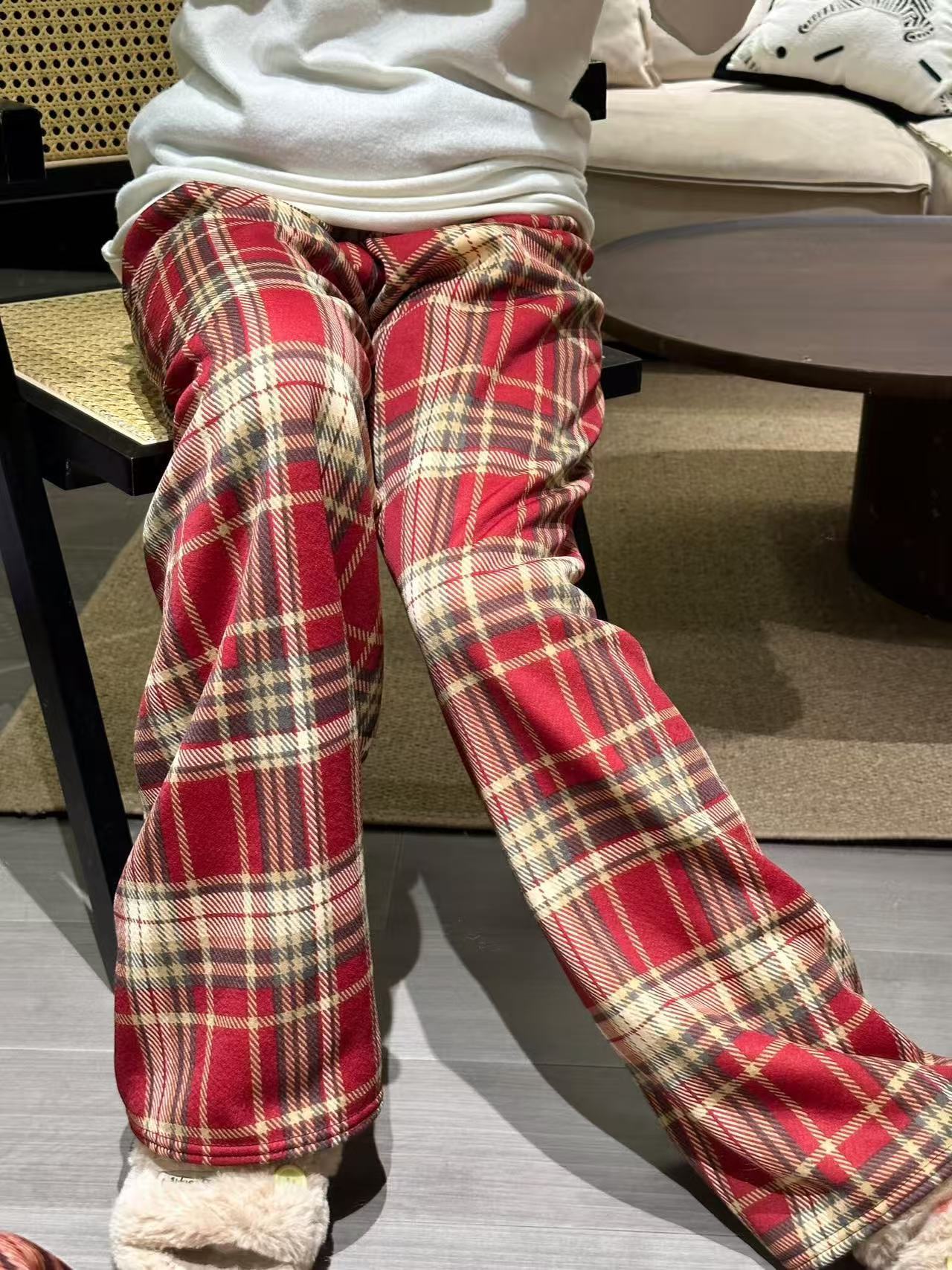 Pantaloni lunghi fino al pavimento aderenti per le vacanze