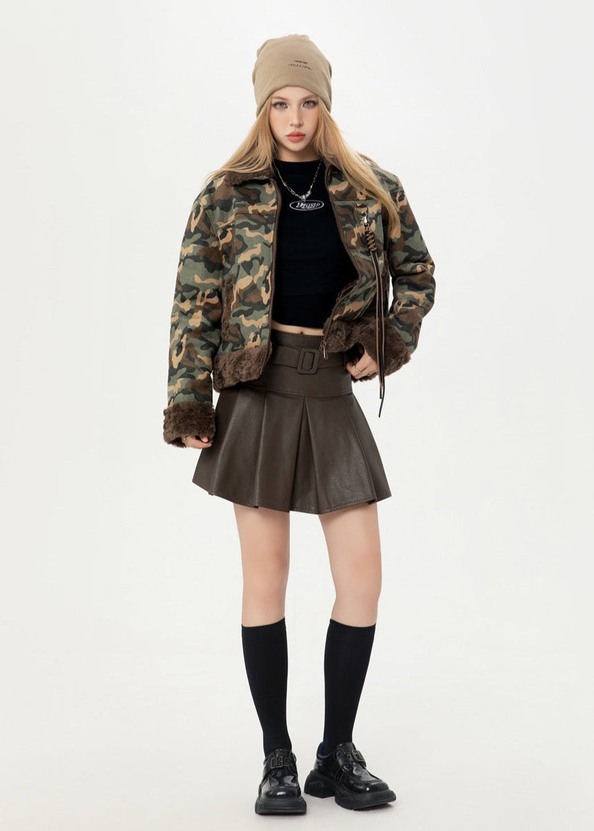 Veste cargo camouflage à col en fourrure