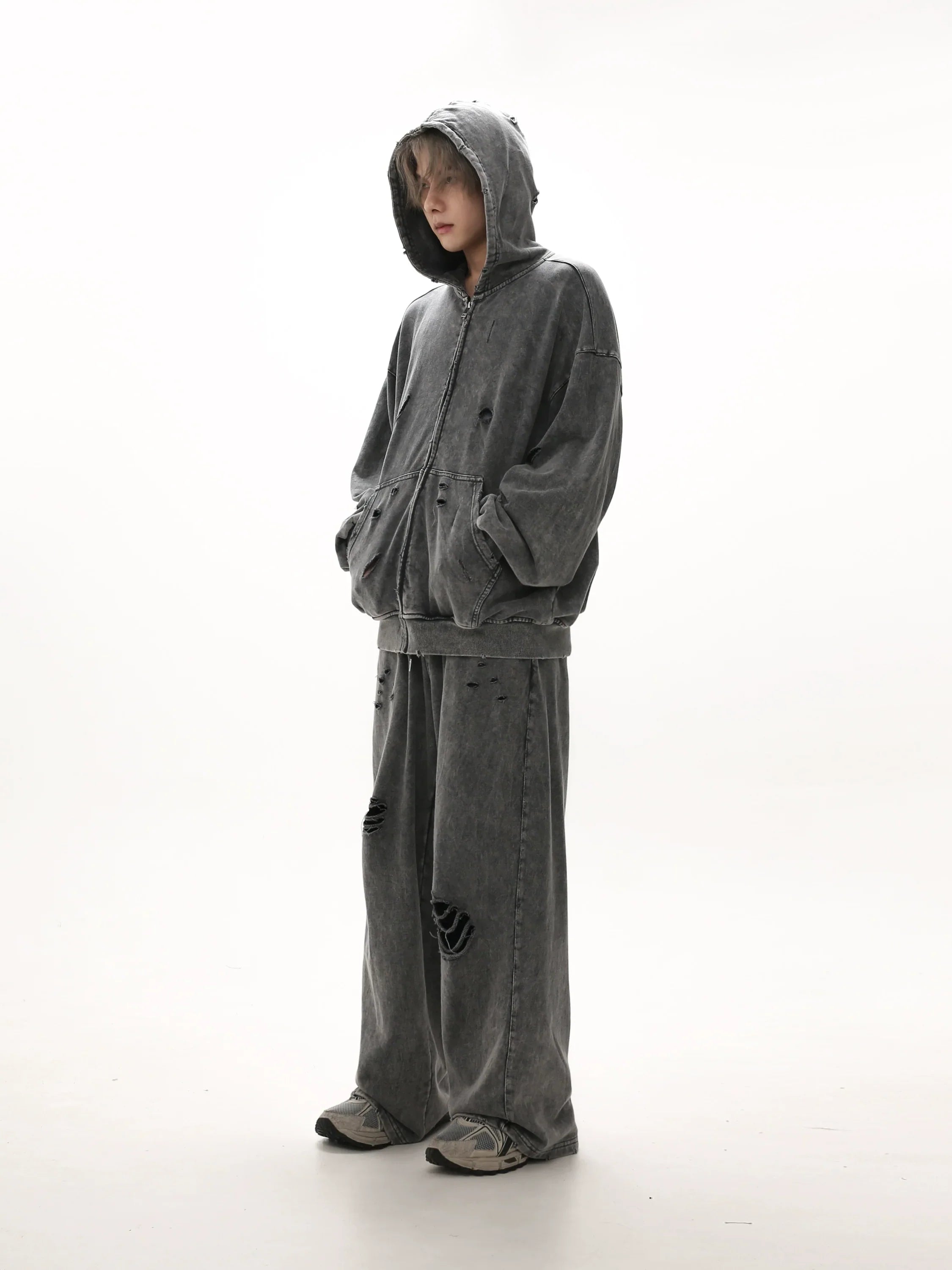 Oversize Damage Zipper Hoodie & Wide-leg Damage Sweatpants Setup