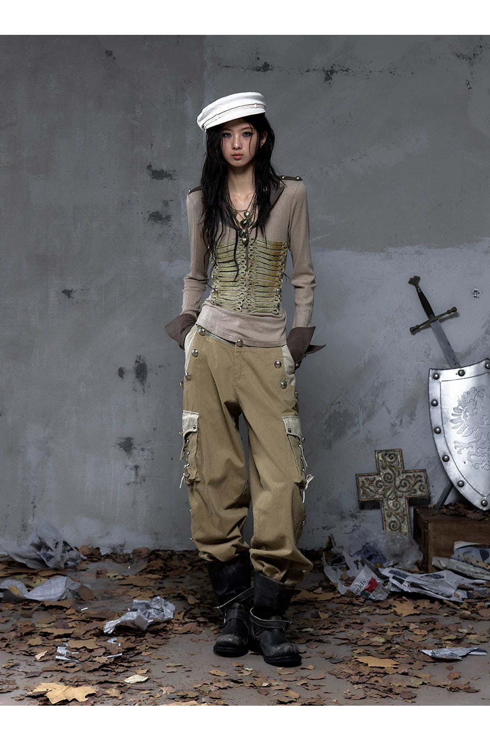 Panel Design Multi-Pocket Tapered Pants