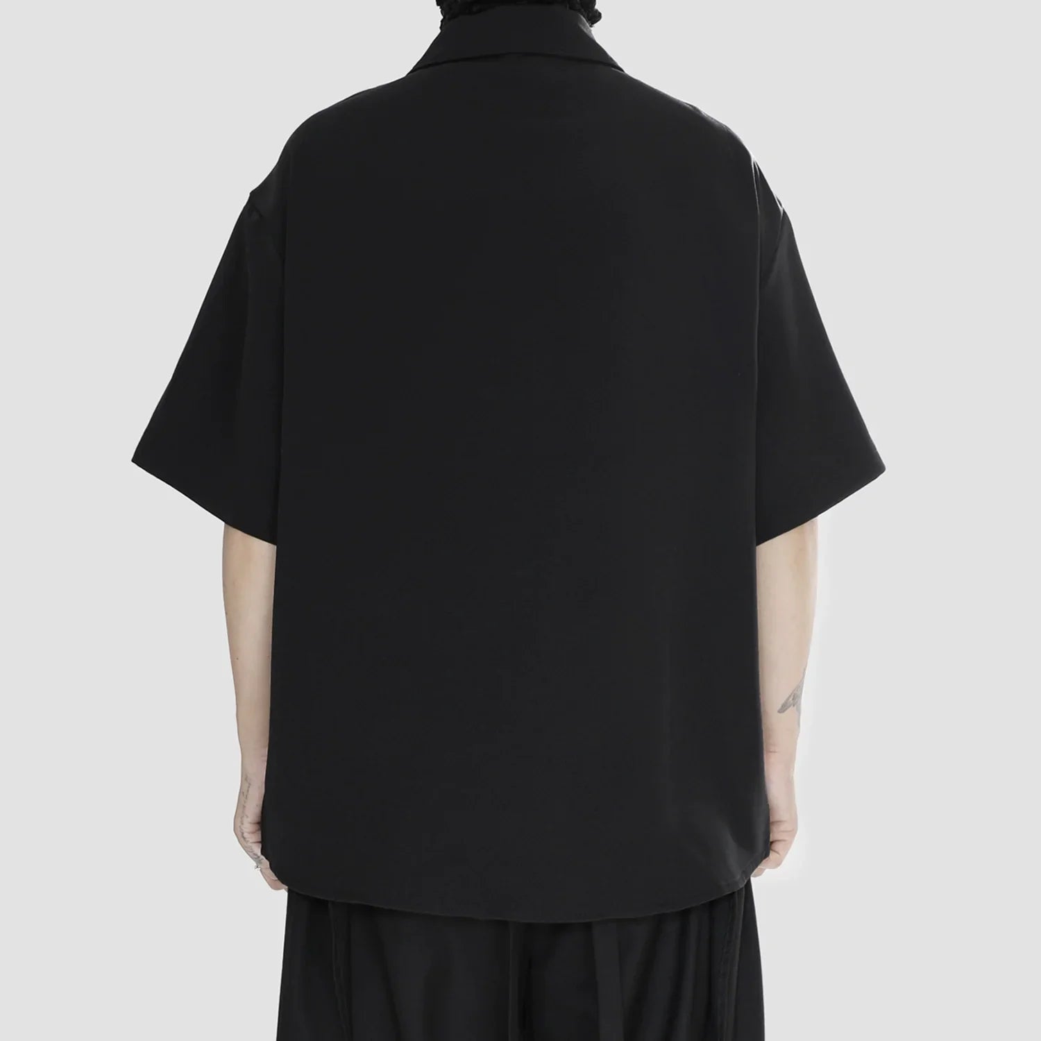 Black Color Zipper Short Sleeve Shirt