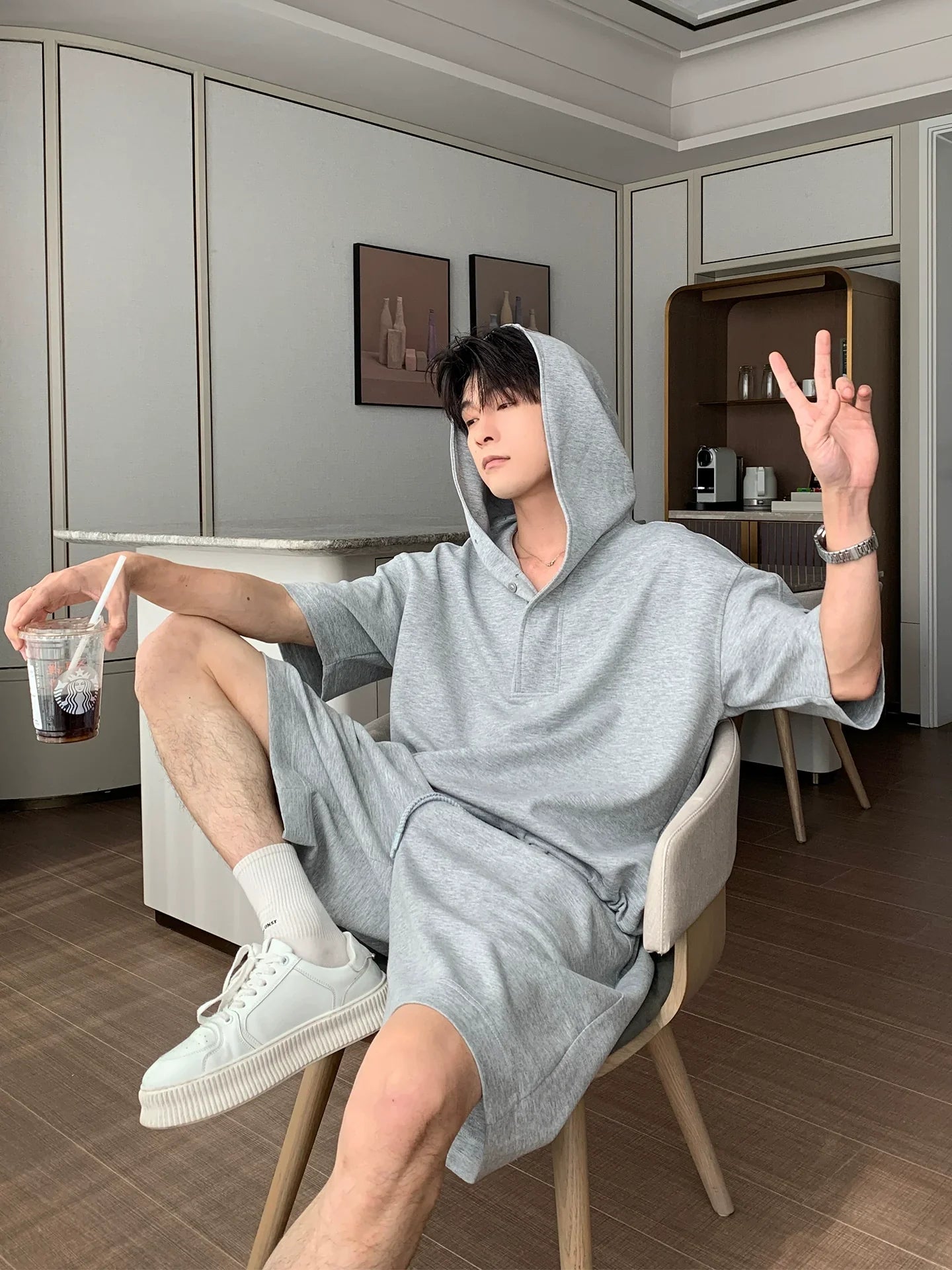 Sporty Short Sleeve Hooded T-Shirt & Short Pants Setup