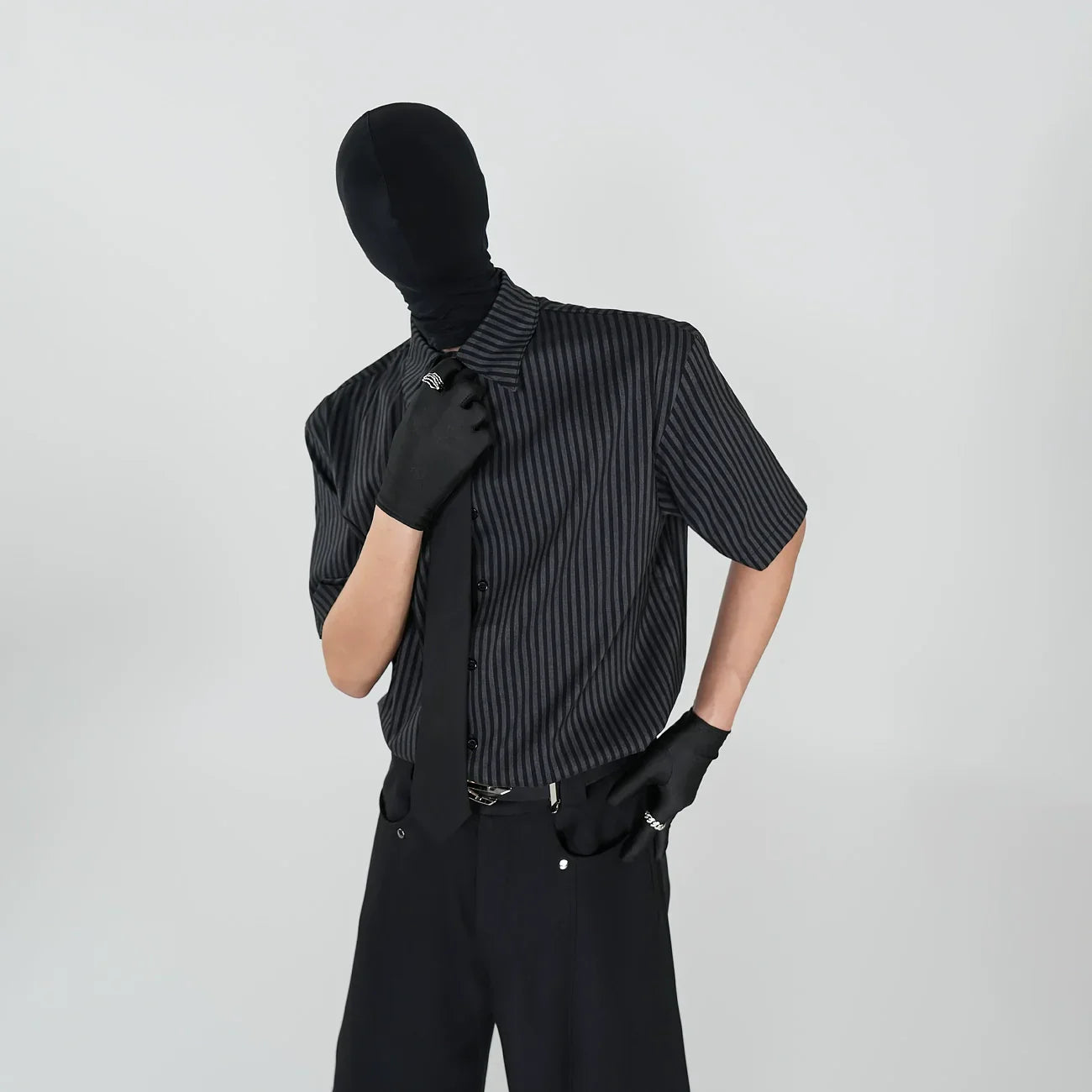 Vertical Stripe Tie Short Sleeve Shirt