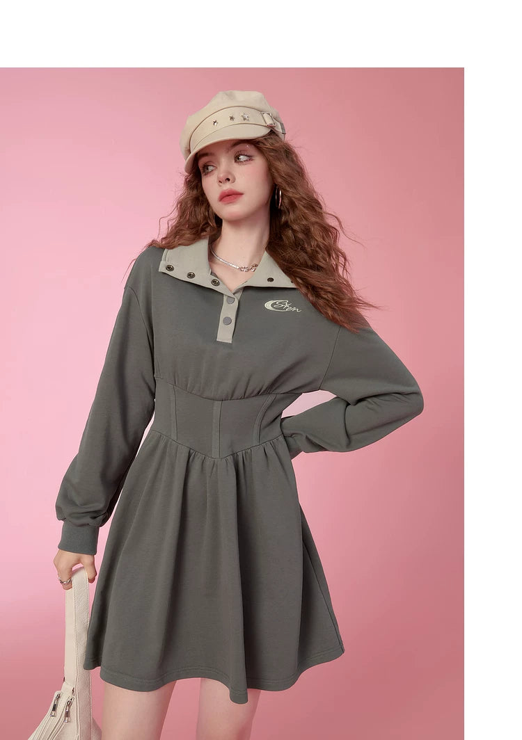 Robe sweat à taille cintrée