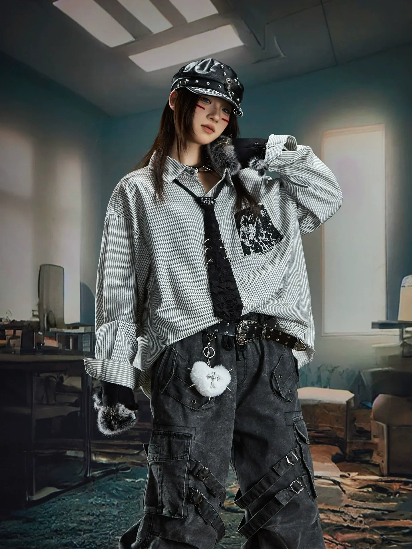 Camisa de manga larga extragrande con estampado de rayas y daños