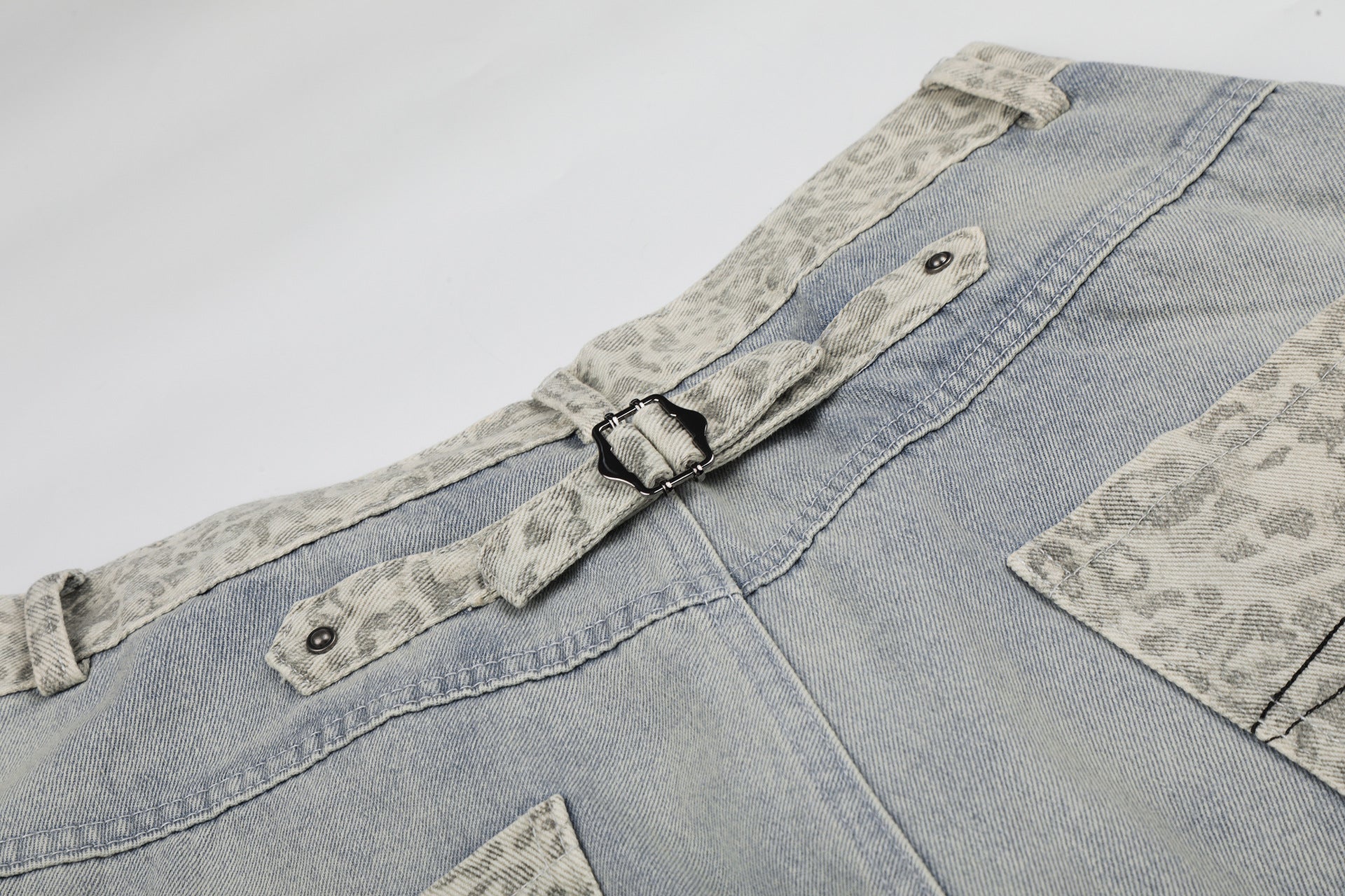 Leopard Print Curved Wide Leg Denim Jeans