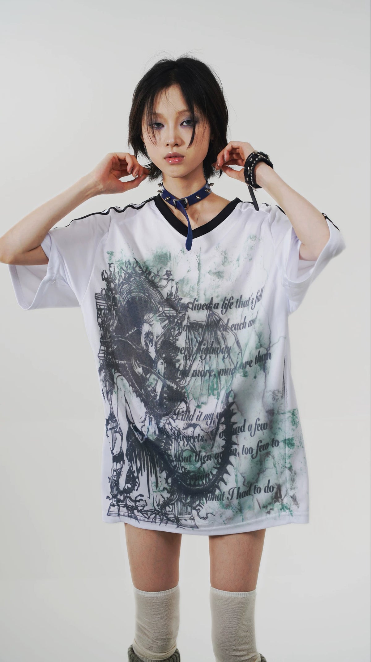Anime Print Oversize V-Neck Short Sleeve T-Shirt