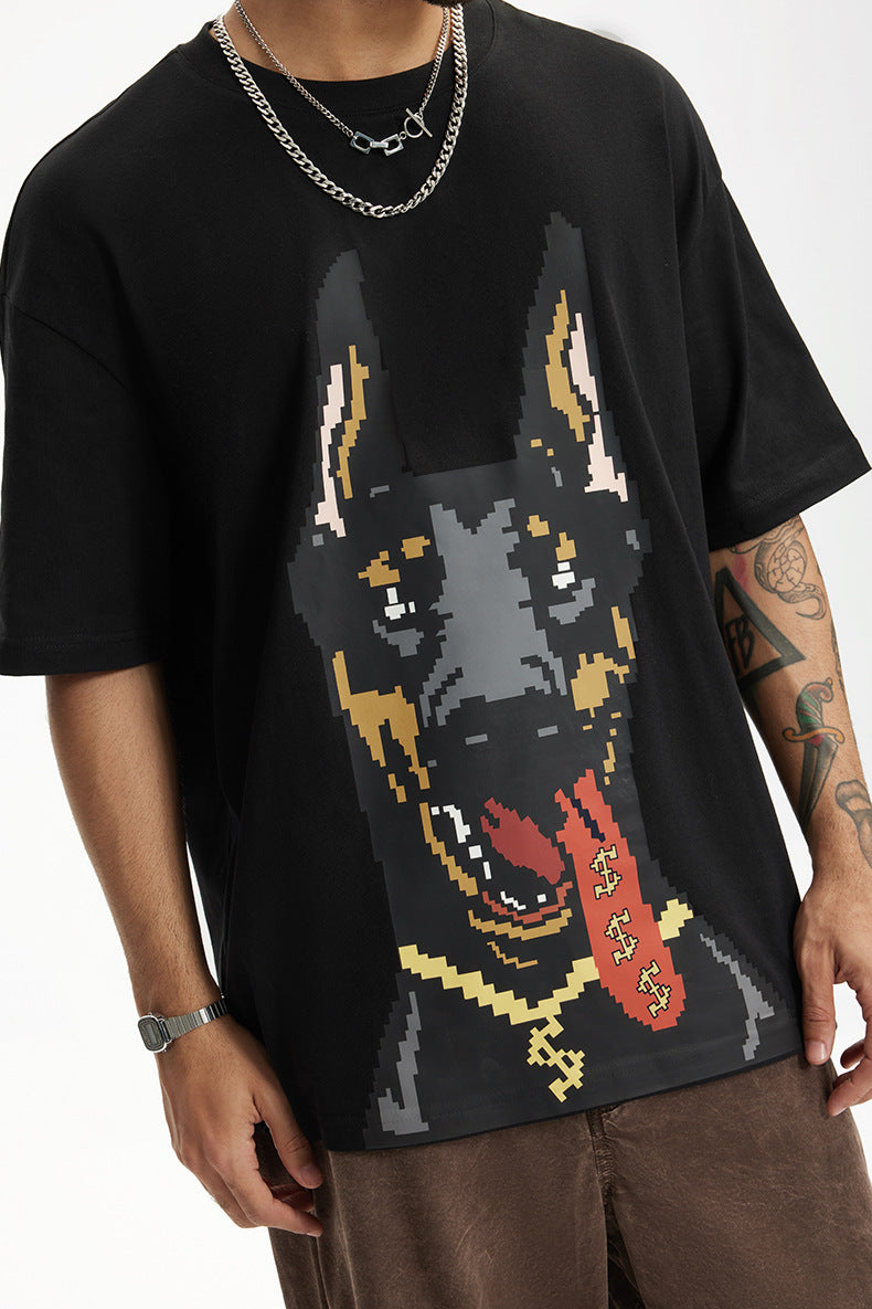 Camiseta con estampado de dóberman luminoso